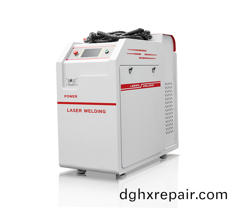 600W QCW水(shui)冷(leng)準連續光纖(xian)激(ji)光(guang)器